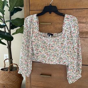 Lulu’s cropped blouse